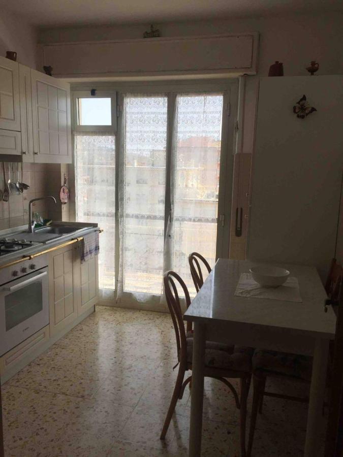 A Due Passi Dal Mare Apartamento Vallecrosia Exterior foto